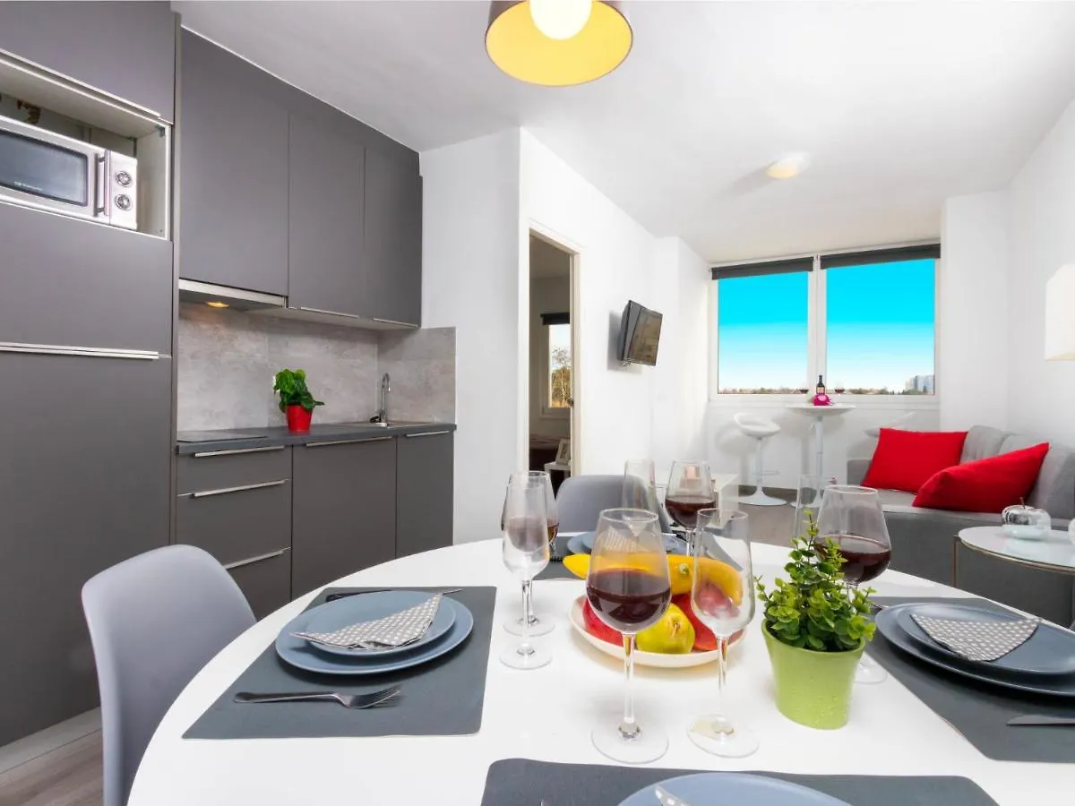 Apartment Port Mistral By Interhome contacts